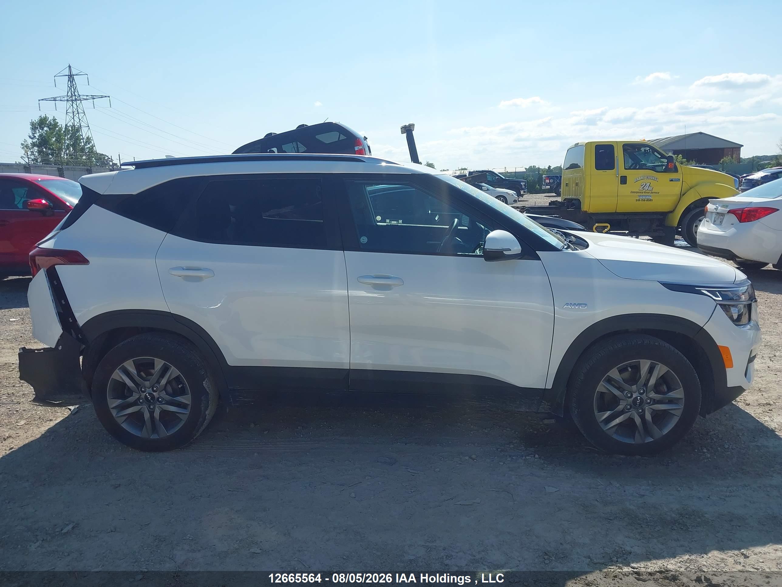 2023 KIA SELTOS LX