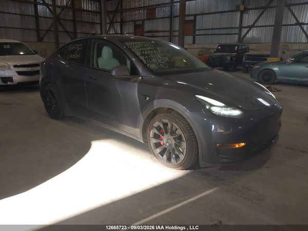 2023 TESLA MODEL Y — I1