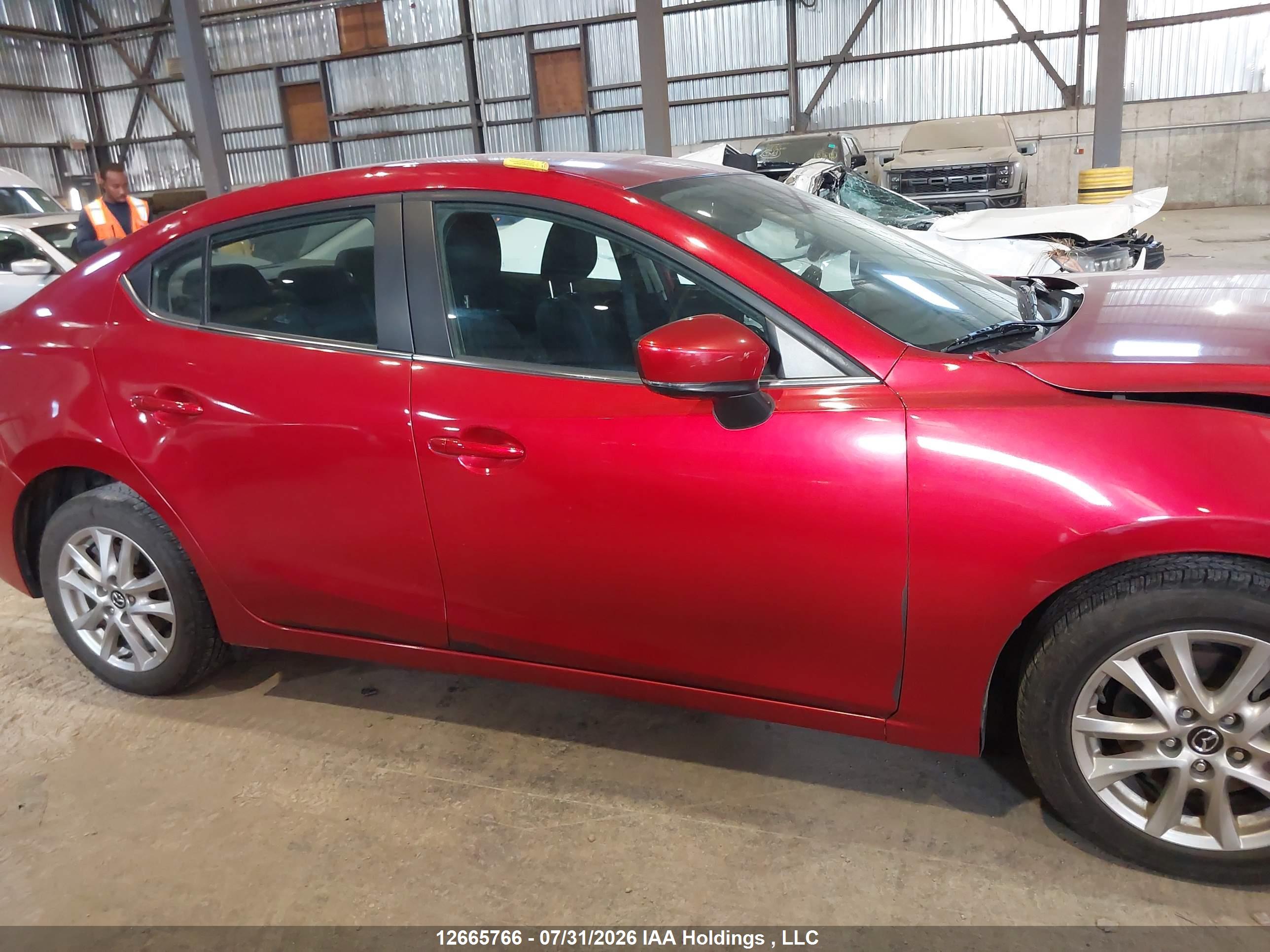 2018 MAZDA 3 GS