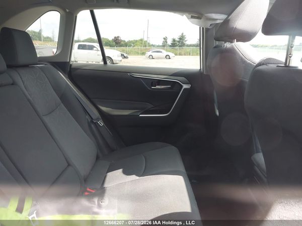 2020 TOYOTA RAV4 XLE/XLE PREMIUM — I8