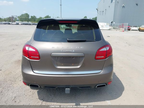 2014 PORSCHE CAYENNE S