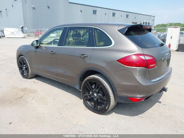 2014 PORSCHE CAYENNE S