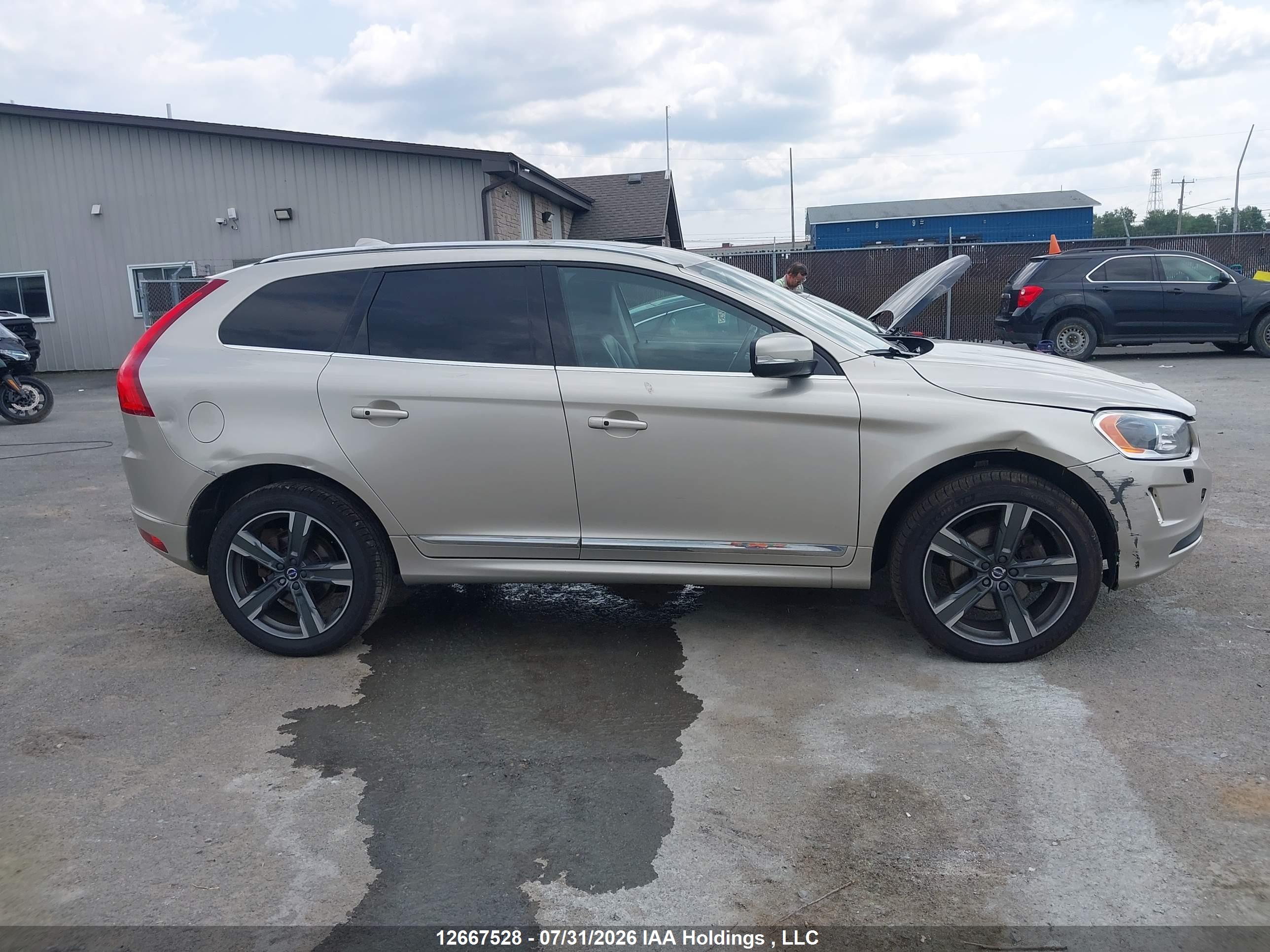 2017 VOLVO XC60 T6/PREMIER