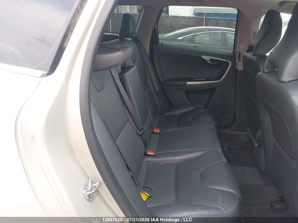 2017 VOLVO XC60 T6/PREMIER