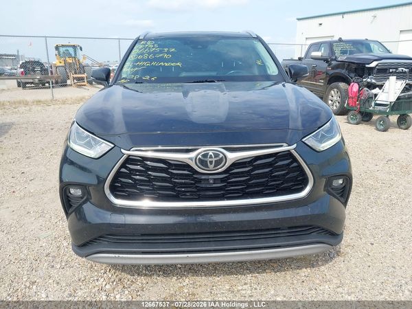 2021 TOYOTA HIGHLANDER PLATINUM