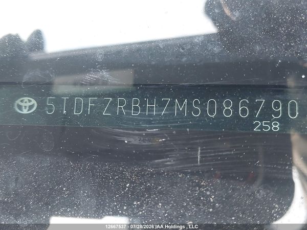 2021 TOYOTA HIGHLANDER PLATINUM