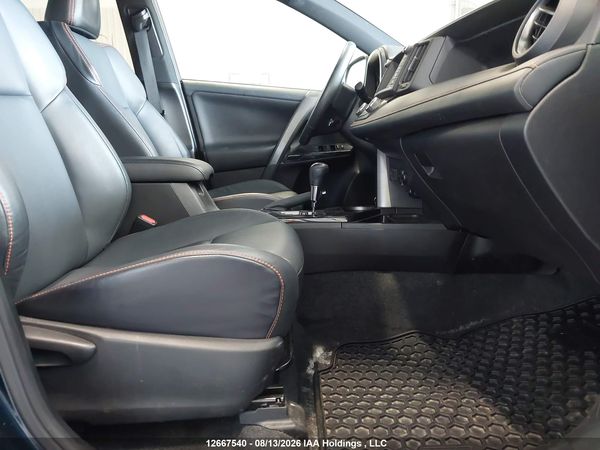 2017 TOYOTA RAV4 SE