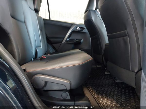 2017 TOYOTA RAV4 SE
