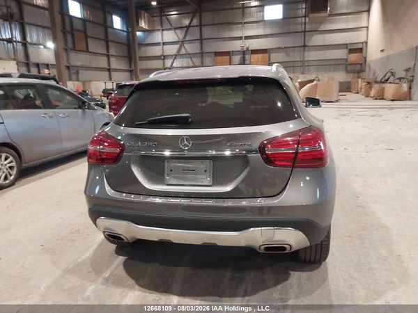 2019 MERCEDES-BENZ GLA 250 4MATIC