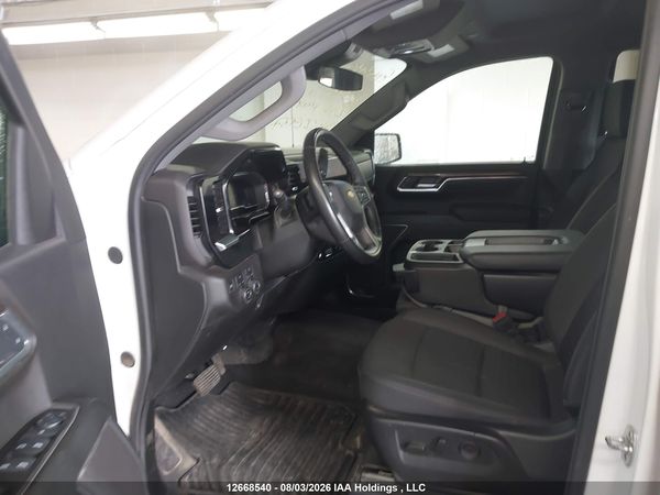 2025 CHEVROLET SILVERADO K1500 LT — I5