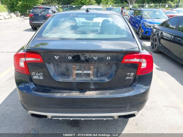 2016 VOLVO S60