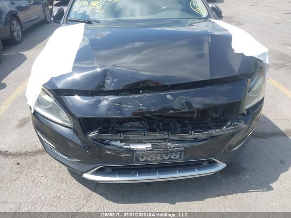 2016 VOLVO S60
