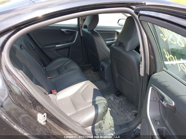 2016 VOLVO S60