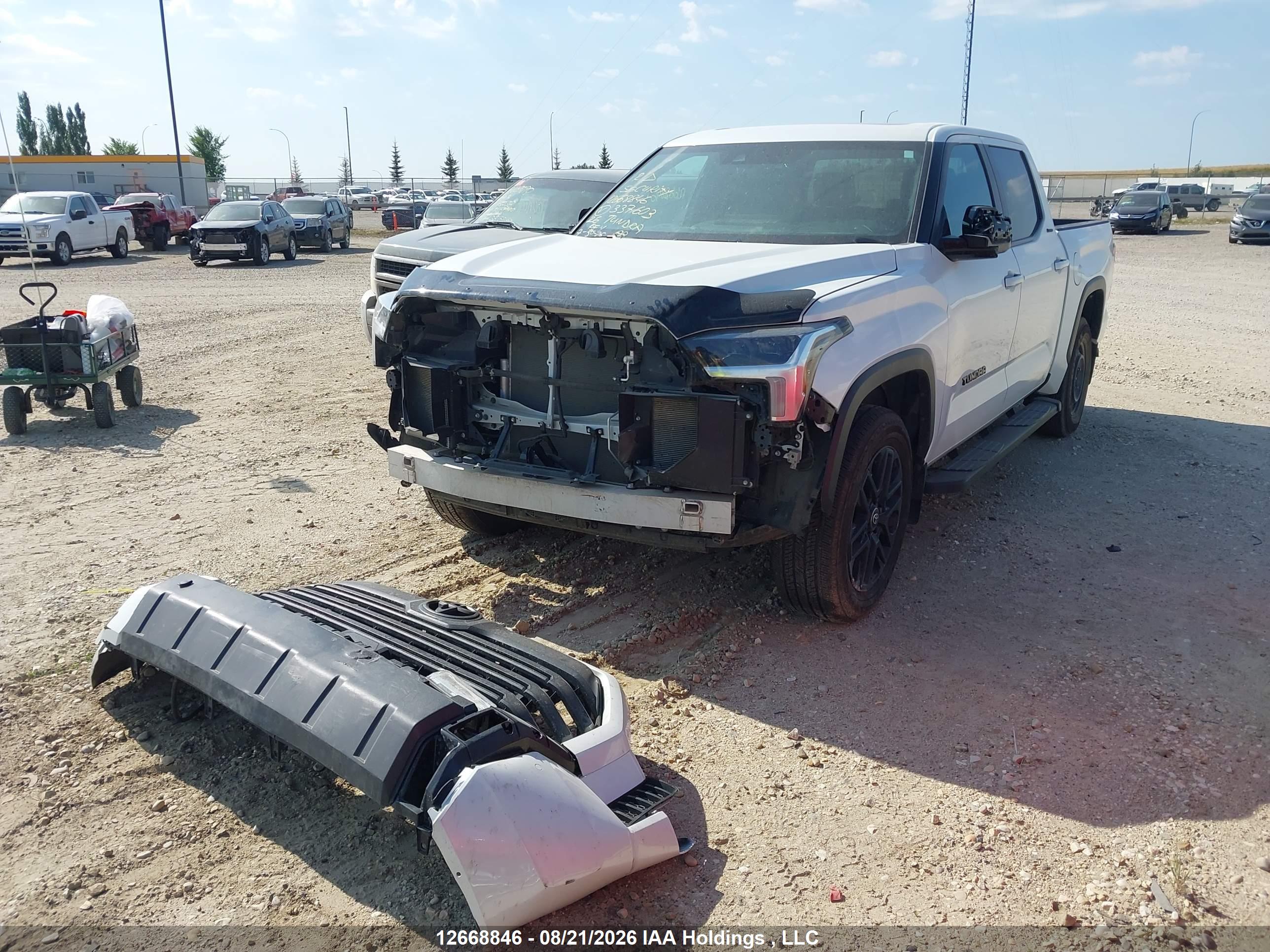 2026 TOYOTA TUNDRA CREWMAX LIMITED — I2