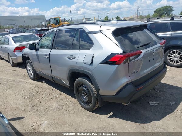 2021 TOYOTA RAV4 XLE/XLE PREMIUM — I3