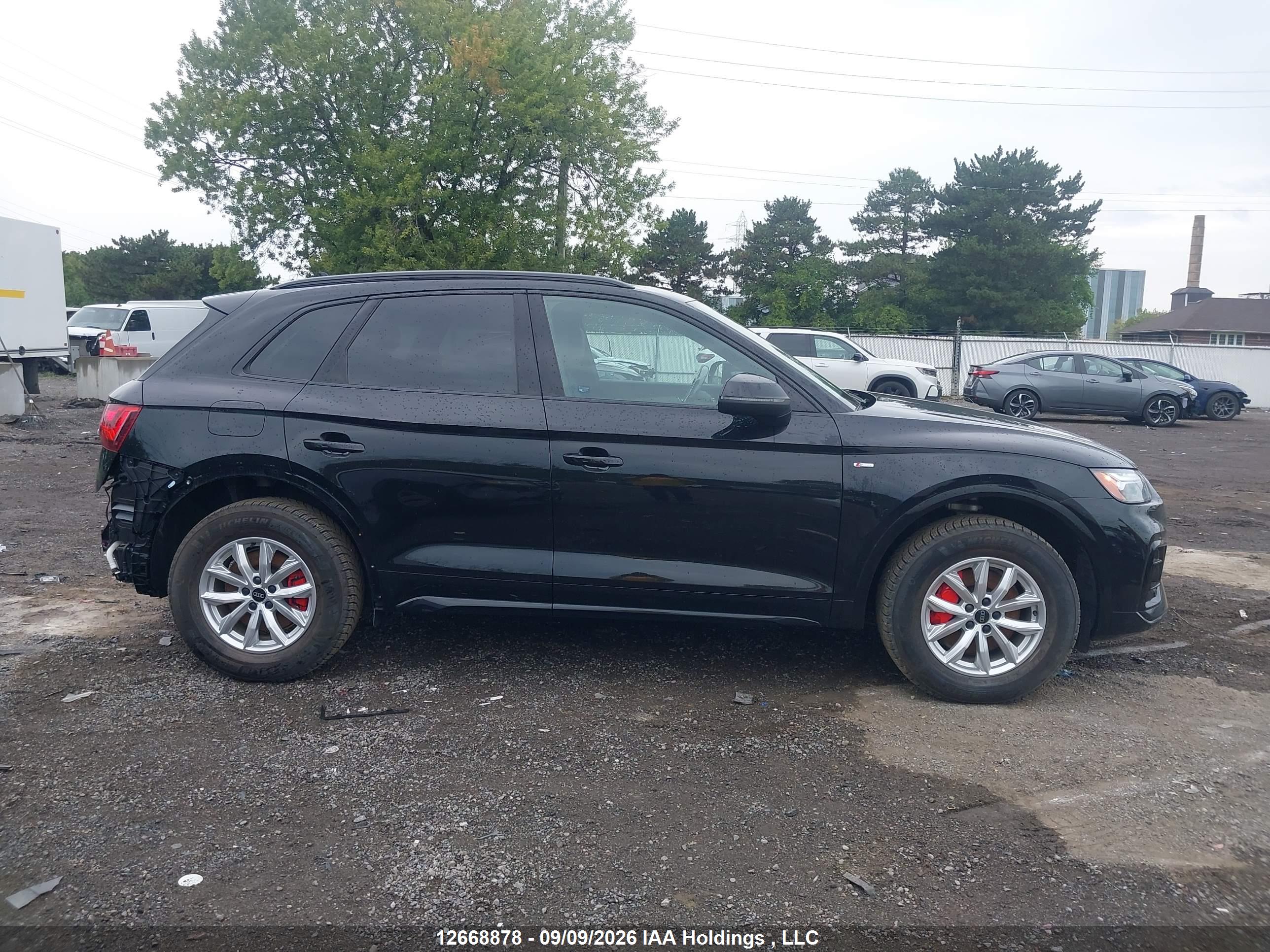 2024 AUDI Q5 S Line quattro Prestige