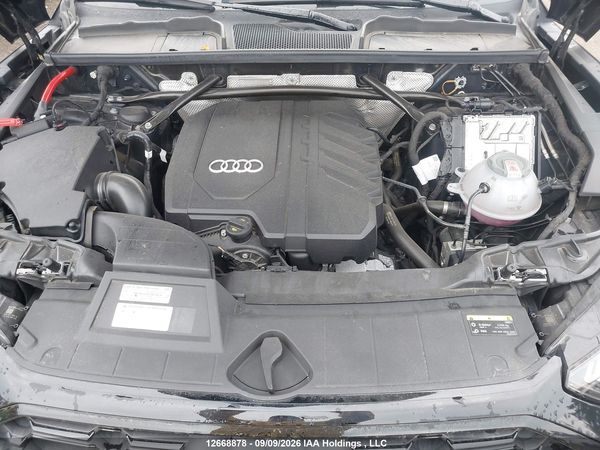 2024 AUDI Q5 S Line quattro Prestige