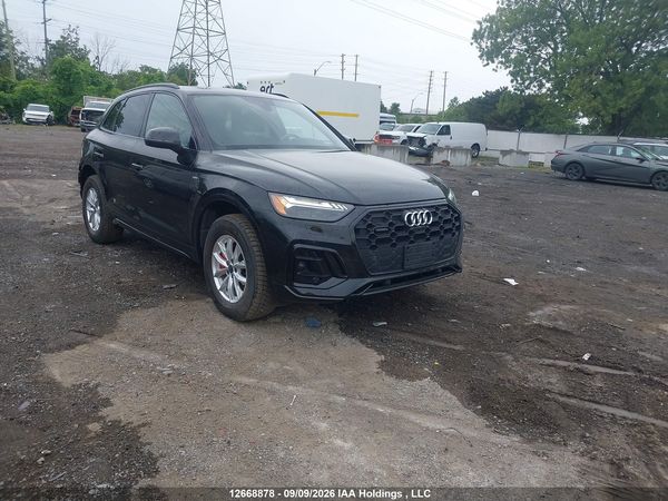 2024 AUDI Q5 S Line quattro Prestige