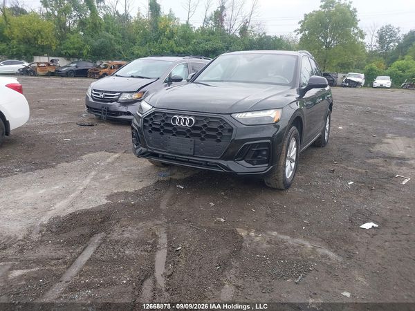 2024 AUDI Q5 S Line quattro Prestige