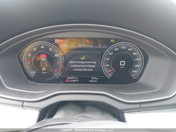 2024 AUDI Q5 S Line quattro Prestige