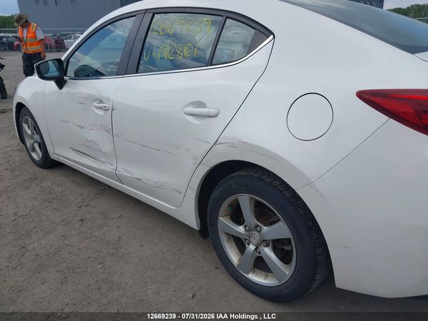 2018 MAZDA 3 Touring