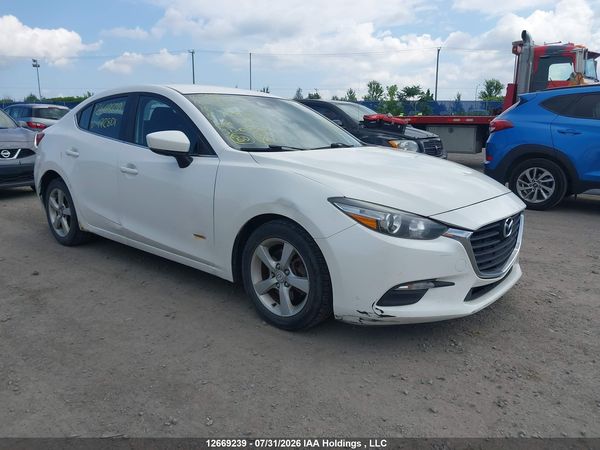 2018 MAZDA 3 Touring
