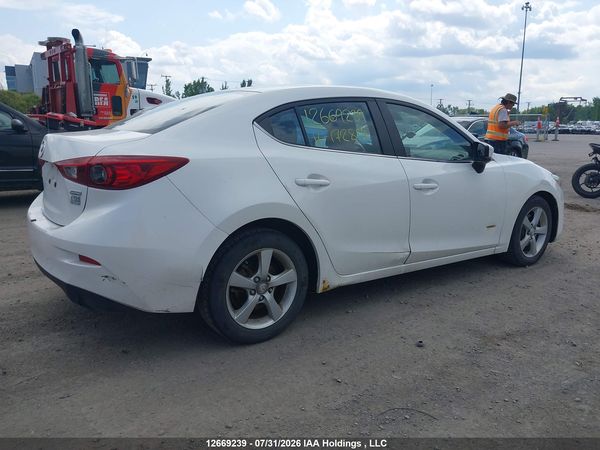 2018 MAZDA 3 Touring