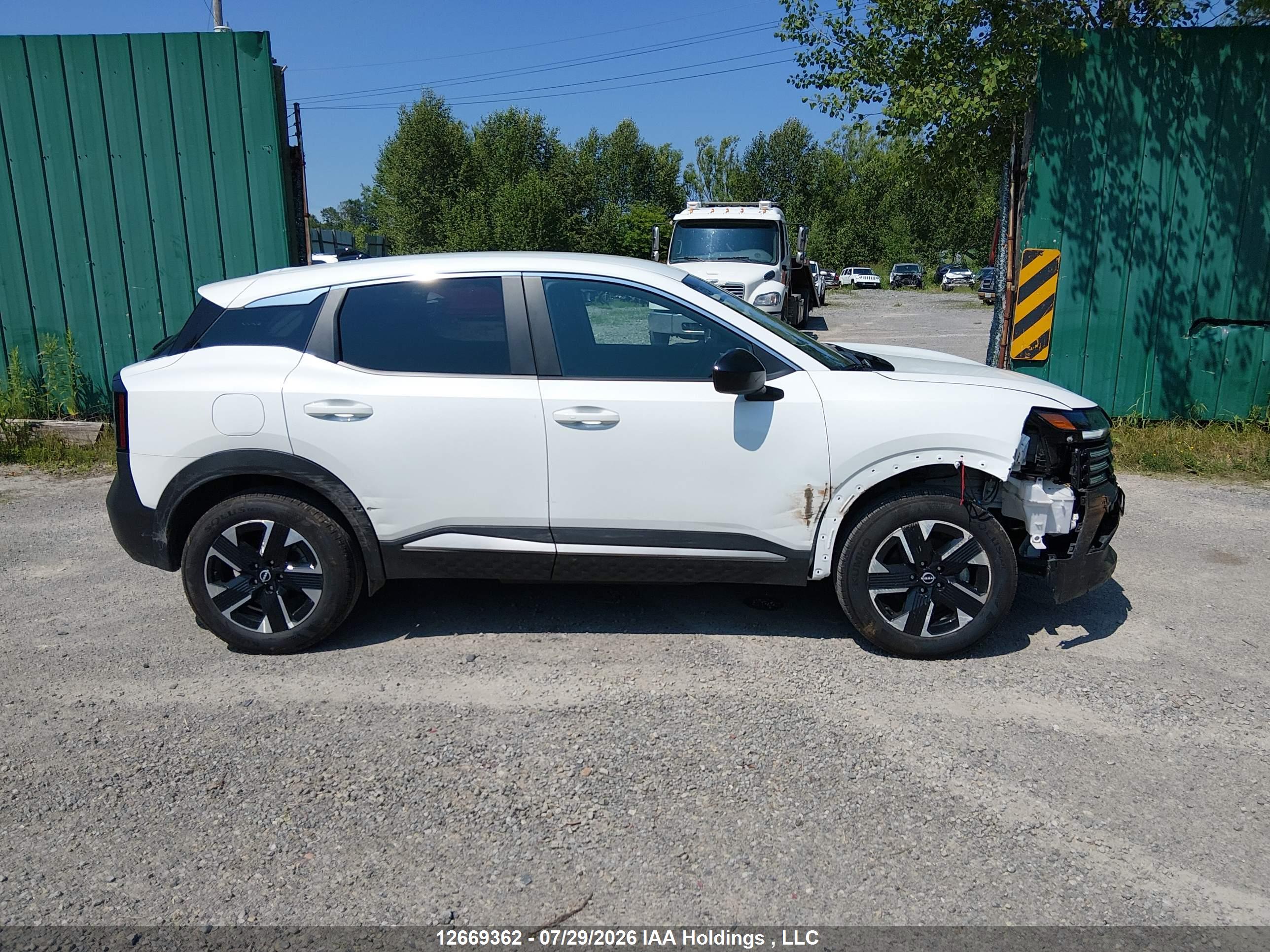 2026 NISSAN KICKS SV