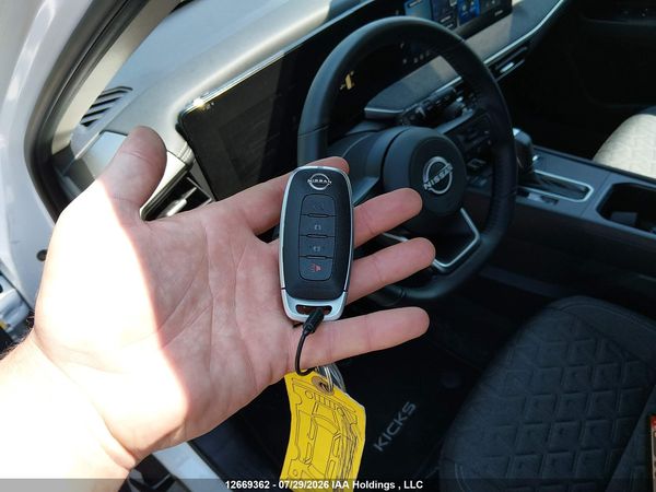 2026 NISSAN KICKS SV