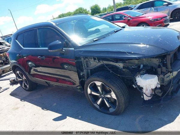 2020 VOLVO XC40 T5 INSCRIPTION