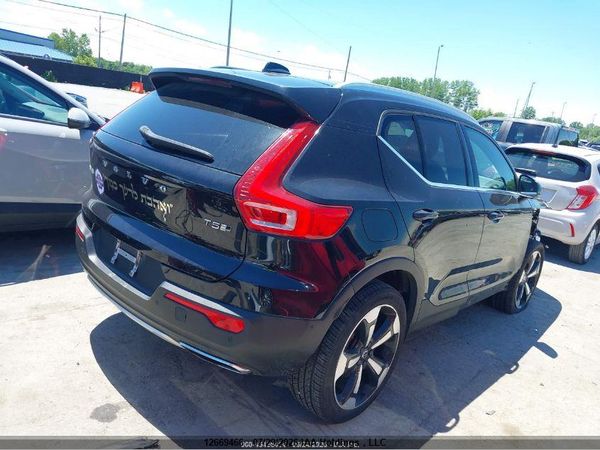 2020 VOLVO XC40 T5 INSCRIPTION