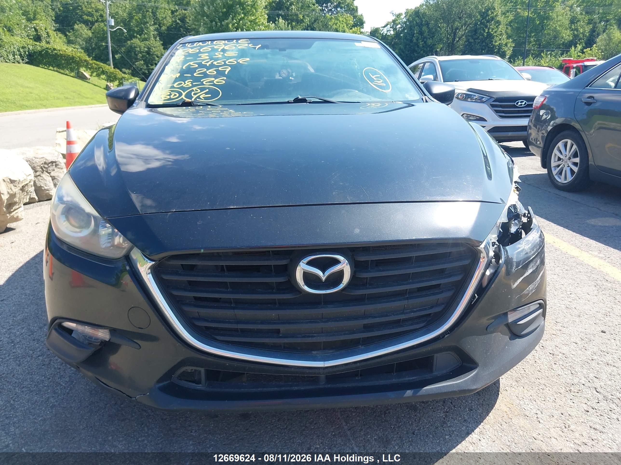 2017 MAZDA MAZDA3 SE