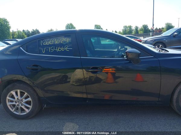 2017 MAZDA MAZDA3 SE