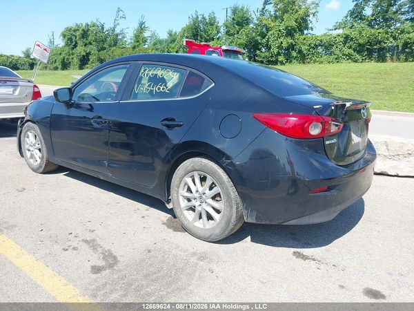 2017 MAZDA MAZDA3 SE