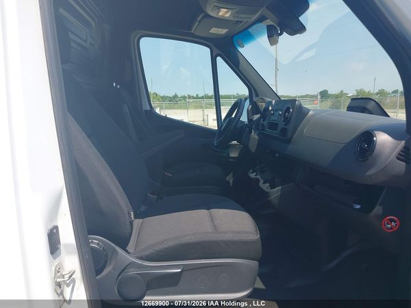 2025 MERCEDES-BENZ SPRINTER 2500 907 (VS30)