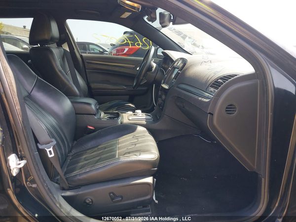 2016 CHRYSLER 300 300S — I5