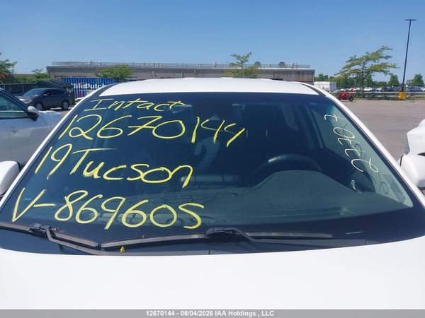 2019 HYUNDAI TUCSON SE