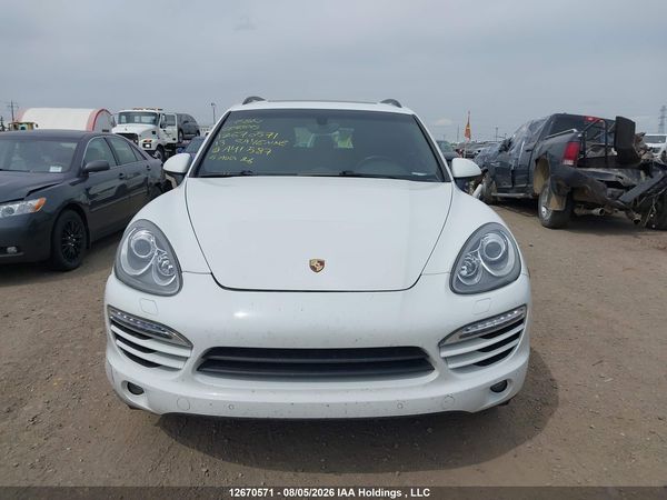 2013 PORSCHE CAYENNE