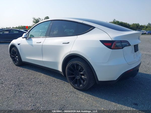 2022 TESLA MODEL Y