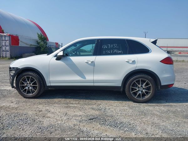 2014 PORSCHE CAYENNE PLATINUM EDITION