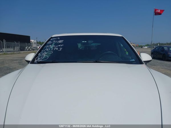 2014 PORSCHE CAYENNE PLATINUM EDITION