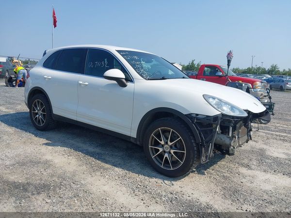 2014 PORSCHE CAYENNE PLATINUM EDITION