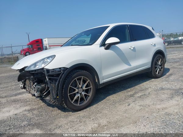 2014 PORSCHE CAYENNE PLATINUM EDITION