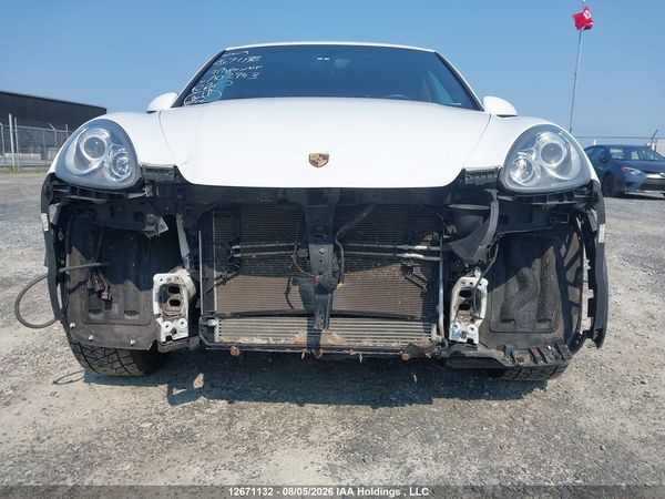 2014 PORSCHE CAYENNE PLATINUM EDITION