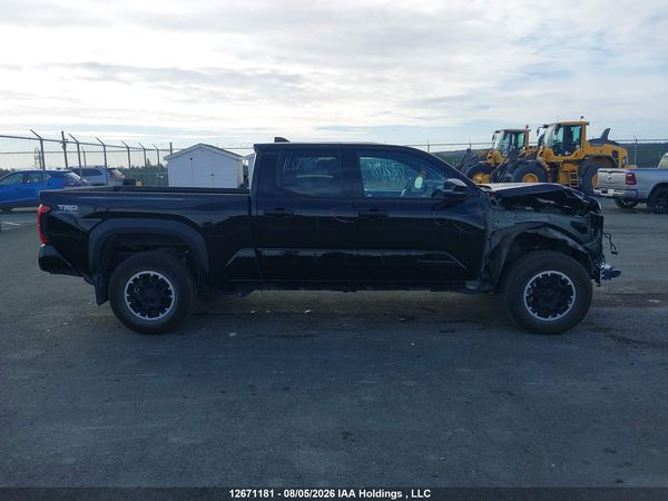 2026 TOYOTA TACOMA 4X4  8A