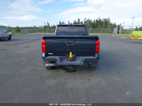 2026 TOYOTA TACOMA 4X4  8A