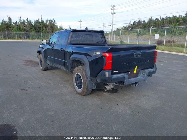 2026 TOYOTA TACOMA 4X4  8A