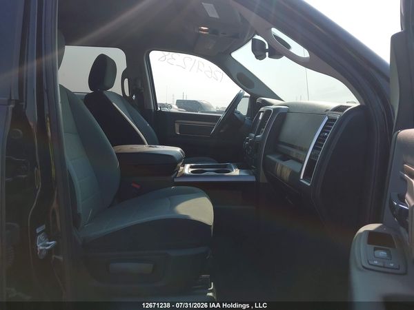 2022 RAM 1500 CLASSIC SLT