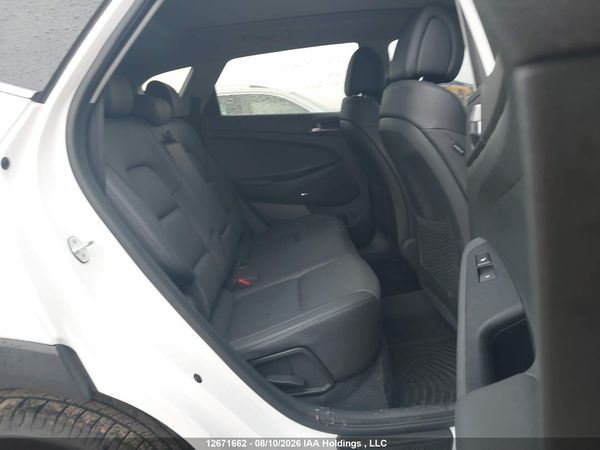 2017 HYUNDAI TUCSON LUXURY