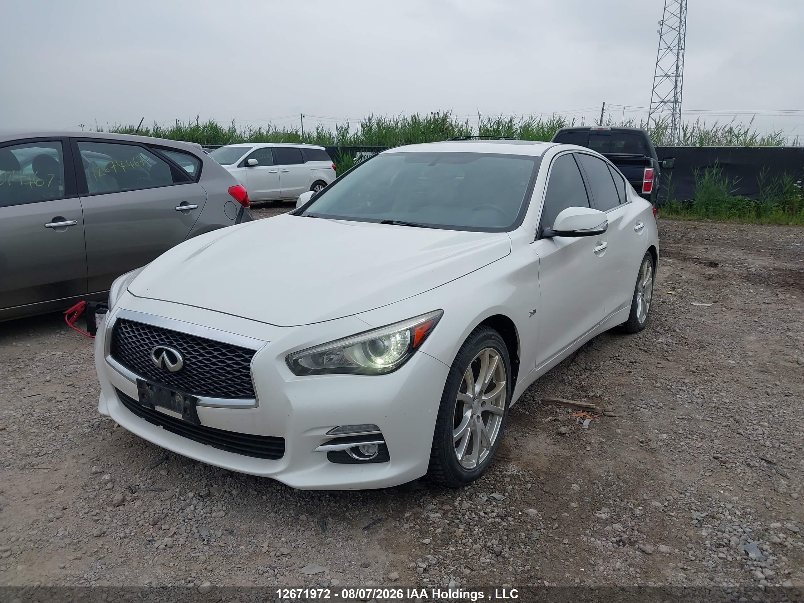 2016 INFINITI Q50 — I2